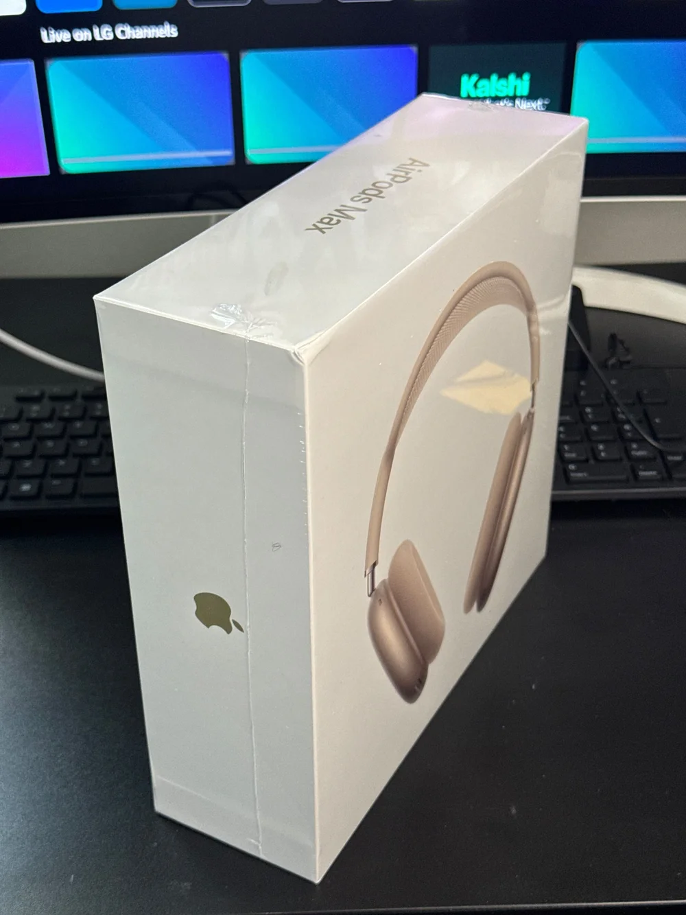 Apple AirPods Max — Gold (Beige) Over-Ear Headphones